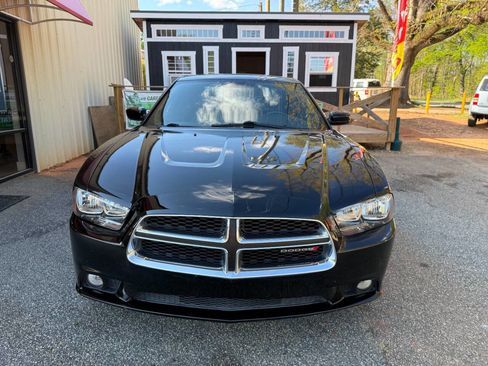 Used 2013 Dodge Charger SXT Plus image 2
