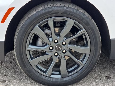 Certified 2023 Chevrolet Equinox RS w/ LPO, Floor Liner Package AWD/4WD image 34