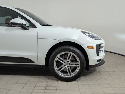 Certified 2021 Porsche Macan AWD/4WD image 11