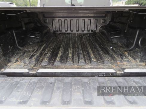 Used 2022 Nissan Frontier SV image 24