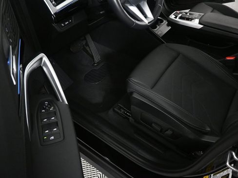 Used 2023 BMW X1 xDrive28i image 7