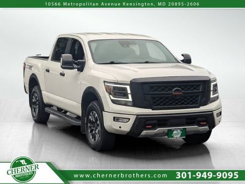 Used 2022 Nissan Titan PRO-4X w/ Pro-4x Convenience Package image 1