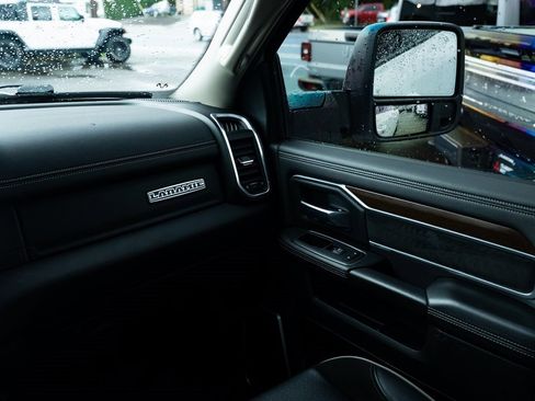 Used 2024 RAM 2500 Laramie image 10