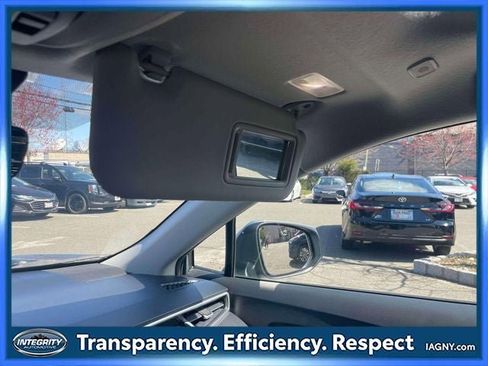 Used 2023 Toyota Corolla Cross XLE w/ Convenience Package image 33