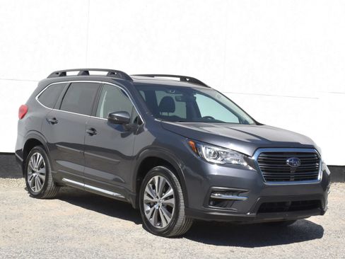 Used 2019 Subaru Ascent Limited AWD/4WD image 39
