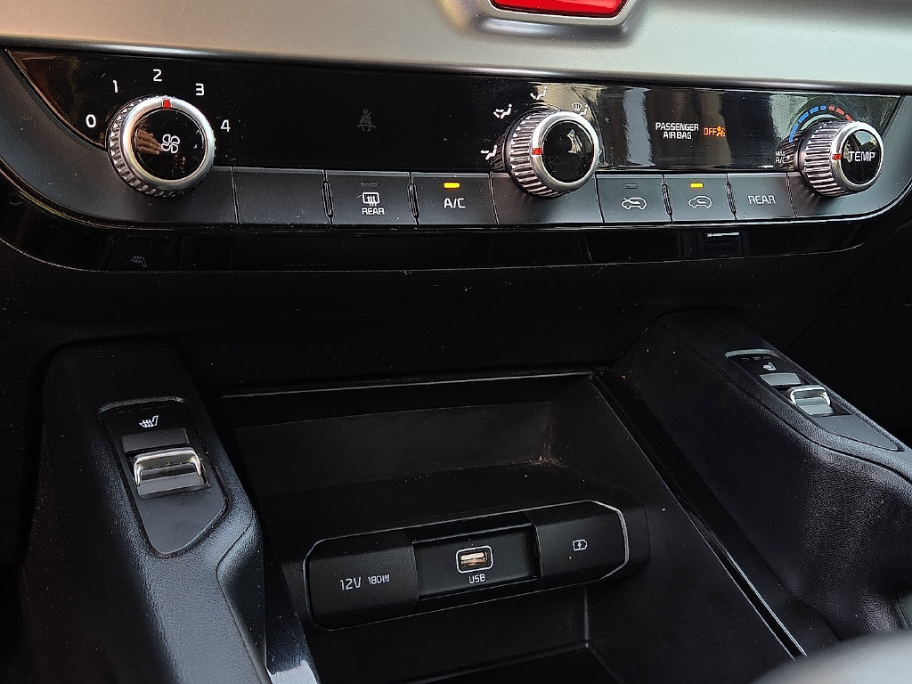 Used 2020 Kia Telluride S FWD image 16