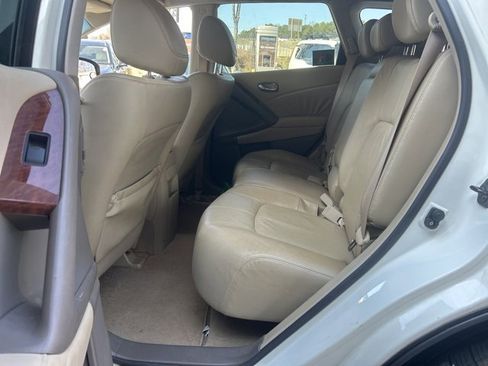 Used 2010 Nissan Murano LE w/ Navigation Pkg image 7