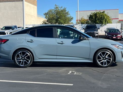 Used 2024 Nissan Sentra SR image 6