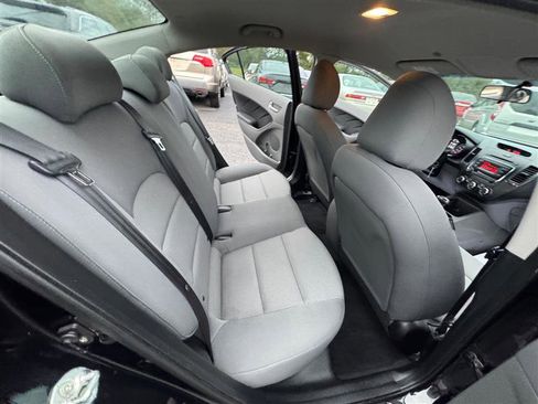 Used 2018 Kia Forte LX image 38