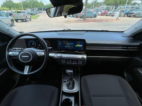 Used 2025 Hyundai Kona SEL FWD image 10