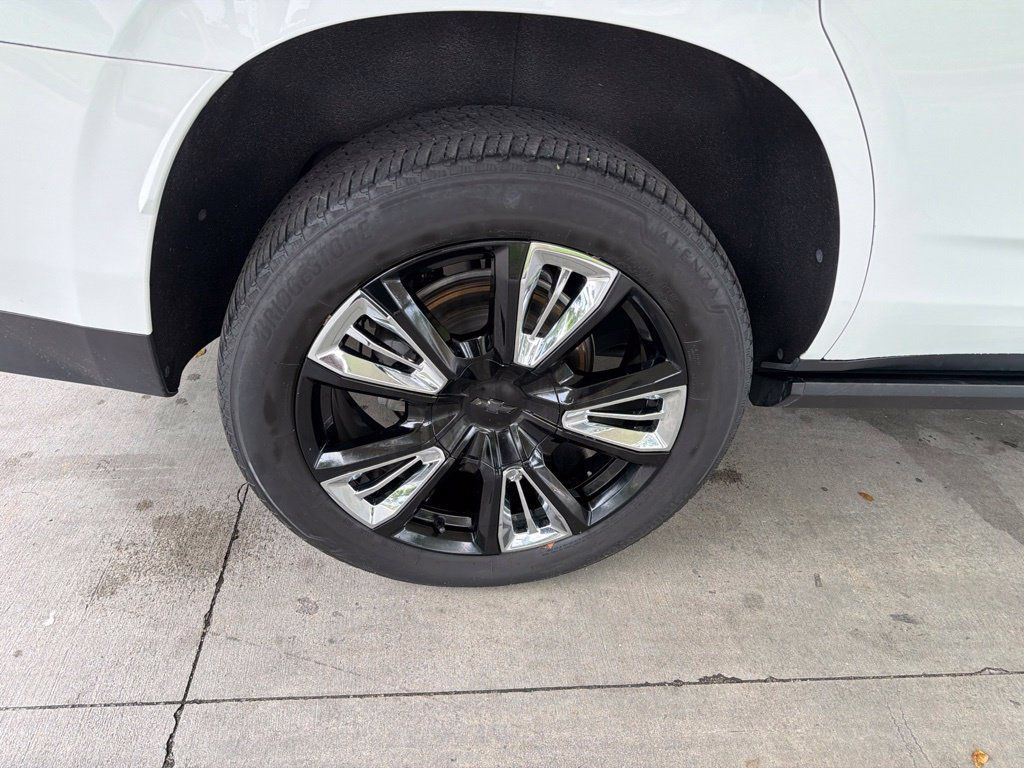 Used 2022 Chevrolet Tahoe High Country RWD image 17