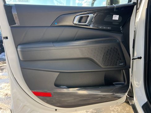 New 2026 Kia Carnival SX Prestige image 8