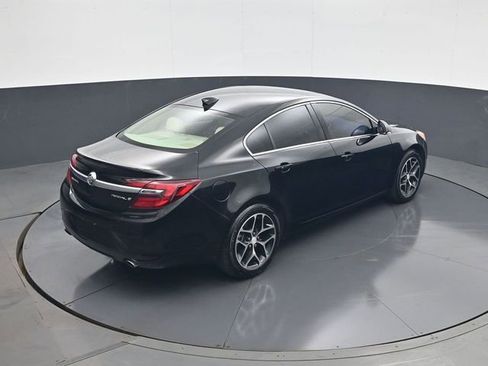 Used 2017 Buick Regal Premium w/ Driver Confidence Package #1 FWD image 17