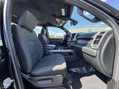 Used 2022 RAM 1500 Big Horn AWD/4WD image 15