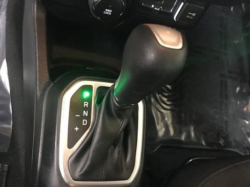 Certified 2023 Jeep Renegade Latitude image 21