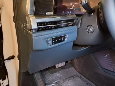 New 2025 Cadillac Escalade IQ Sport 2 w/ LPO, ONYX Package AWD/4WD image 20