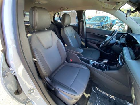 Used 2025 Buick Encore GX Preferred image 35