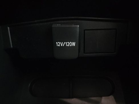 Used 2022 Toyota Corolla Cross LE FWD image 33