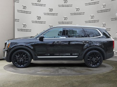 Used 2022 Kia Telluride SX w/ SX Prestige Package image 2