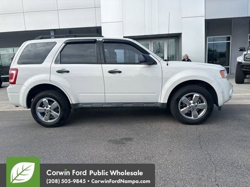 Used 2012 Ford Escape XLT AWD/4WD image 4