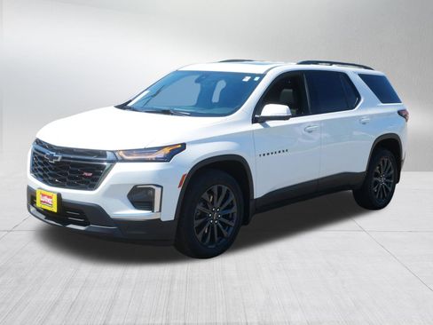 Used 2023 Chevrolet Traverse RS w/ LPO, Floor Liner Package AWD/4WD image 3