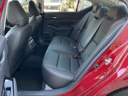 New 2025 Nissan Altima 2.5 SL image 13