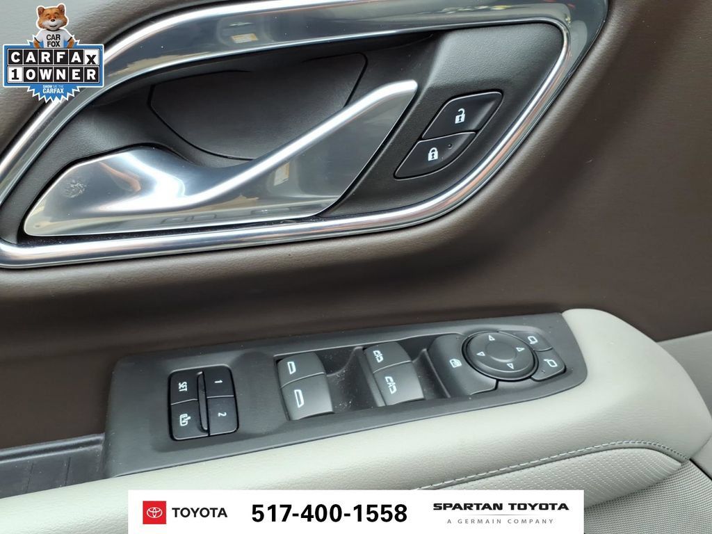 Used 2023 GMC Yukon XL SLT AWD/4WD image 17
