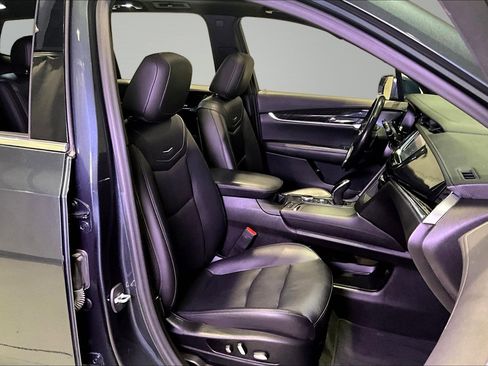 Used 2020 Cadillac XT6 Premium Luxury AWD/4WD image 28
