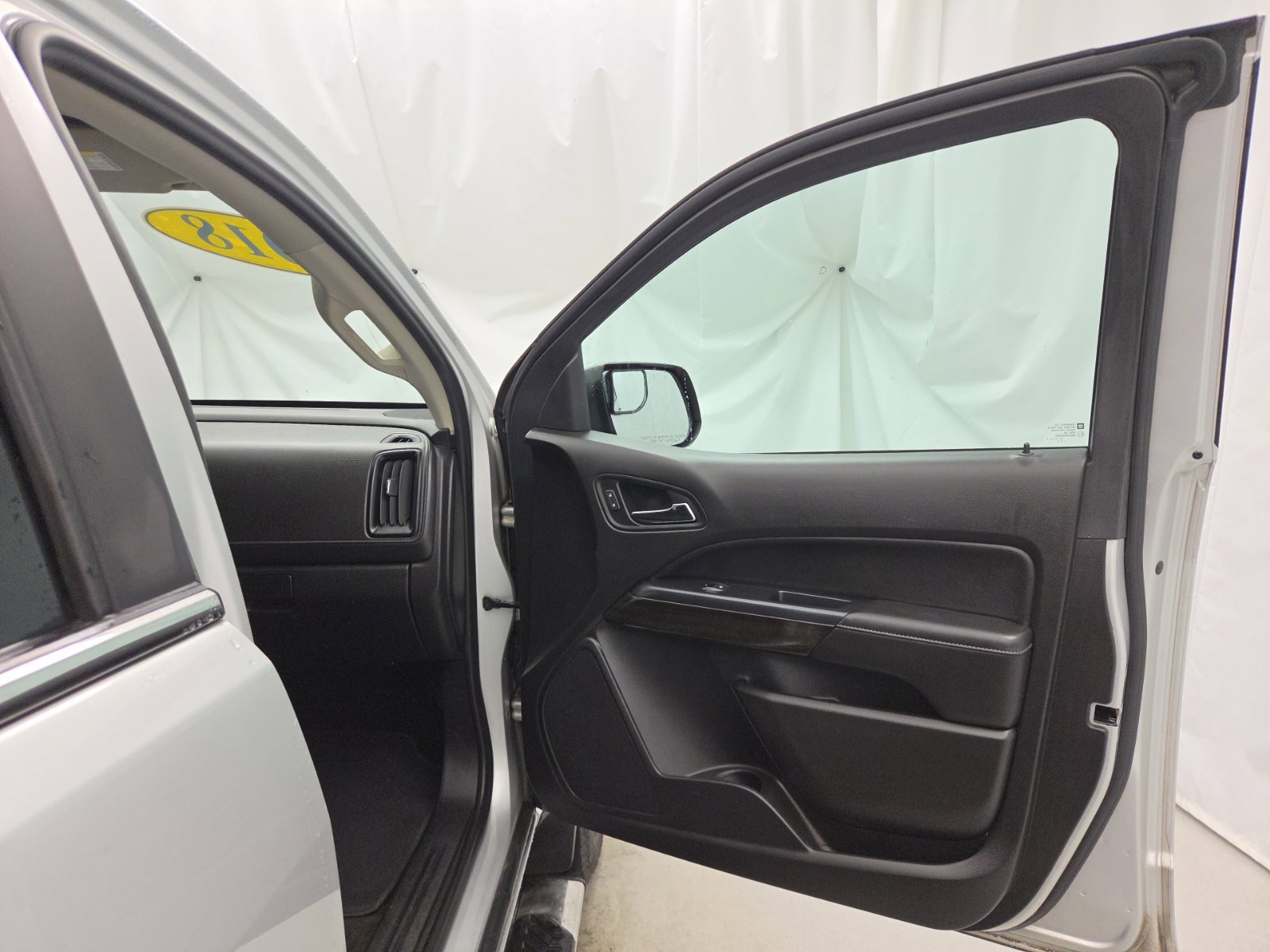 Used 2018 GMC Canyon SLE w/ SLE Convenience Package AWD/4WD image 36