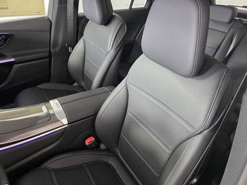 New 2026 Mercedes-Benz GLC 300 image 8