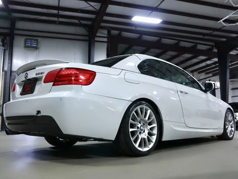 Used 2013 BMW 328i Convertible w/ M Sport Pkg RWD image 15