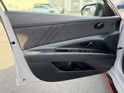 Used 2025 Hyundai Elantra N FWD image 9