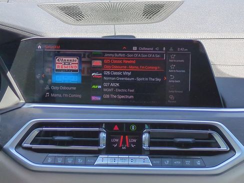 Used 2022 BMW X5 M50i AWD/4WD image 13