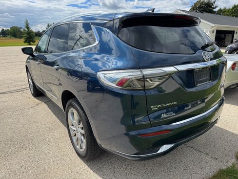 Used 2023 Buick Enclave Avenir w/ Avenir Technology Package AWD/4WD image 7