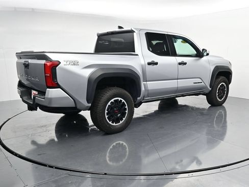 Used 2024 Toyota Tacoma TRD Off-Road AWD/4WD image 8