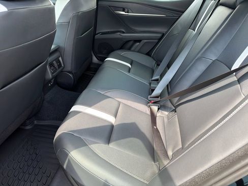 New 2026 Toyota Camry Hybrid w/ Multimedia Upgrade Package FWD image 18
