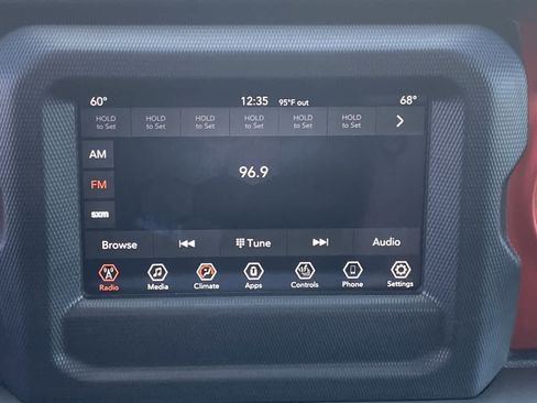 Used 2020 Jeep Gladiator Rubicon w/ LED Lighting Group AWD/4WD image 16