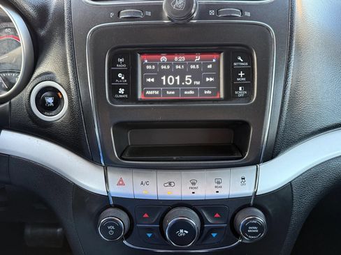 Used 2015 Dodge Journey American Value Package w/ Flexible Seating Group FWD image 26