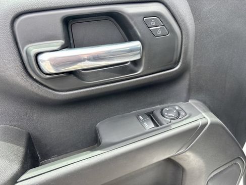 Used 2025 Chevrolet Silverado 1500 W/T RWD image 13