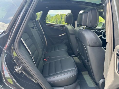 New 2025 Porsche Macan S image 20