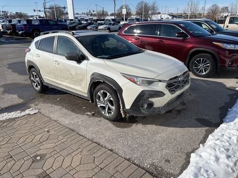 Used 2024 Subaru Crosstrek 2.0i Premium image 2
