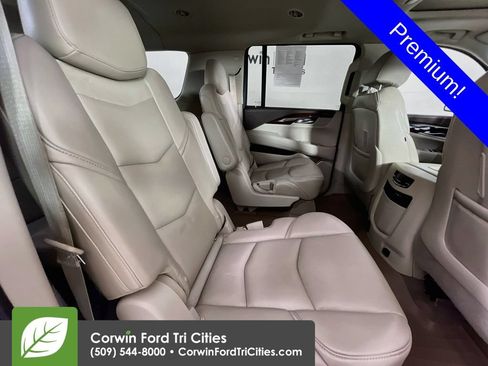 Used 2015 Cadillac Escalade ESV Premium AWD/4WD image 18