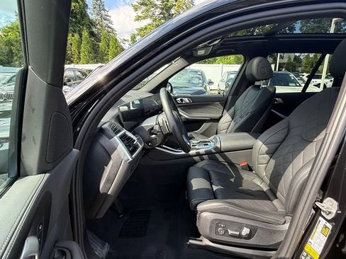 Certified 2024 BMW X5 xDrive40i w/ Parking Assistance Package AWD/4WD image 19