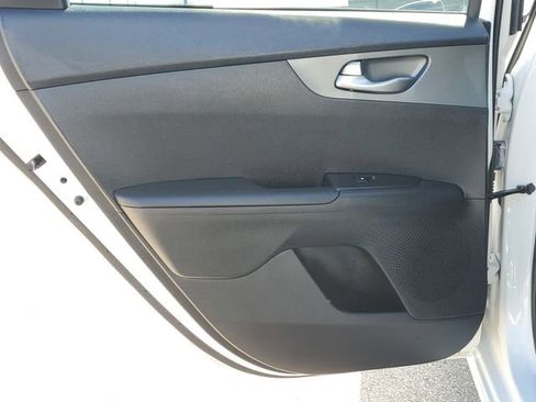 Used 2021 Kia Forte LXS image 14