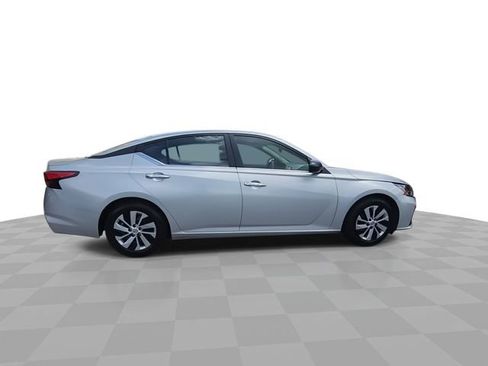 Used 2024 Nissan Altima 2.5 S image 9