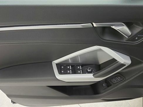 Used 2023 Audi Q3 2.0T Premium image 26