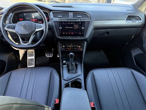 Certified 2023 Volkswagen Tiguan SE R-Line image 8
