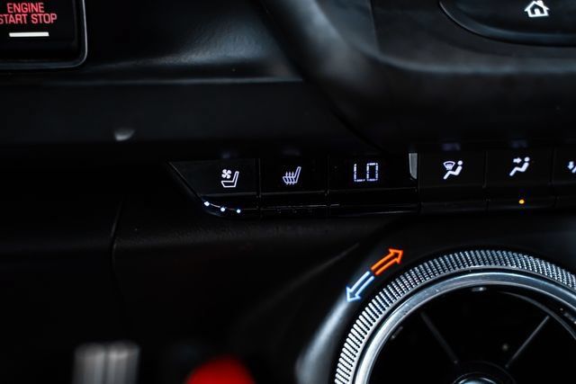 Used 2016 Chevrolet Camaro SS RWD image 26