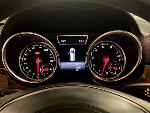 Used 2019 Mercedes-Benz GLS 450 4MATIC image 24