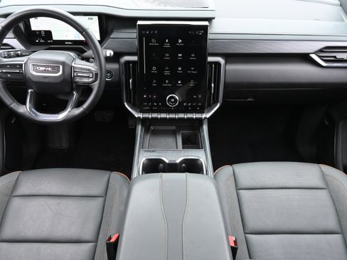 Used 2024 GMC Acadia AT4 w/ Luxury Package AWD/4WD image 16